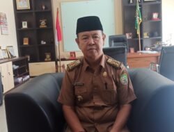 Sekretariat DPRD Provinsi Bengkulu Bagikan SK THL, Herwin: Pemprov Harus Perhatian Kebutuhan THL