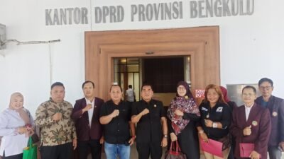 Datangi Gedung DPRD, PPNI dan LSM Gemawasbi Group Pertanyakan Pelantikan Direktur RSUD M. Yunus